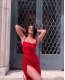 Μίντι φόρεμα σατινέ ντραπέ με σκίσιμο και σούρα|Κόκκινο