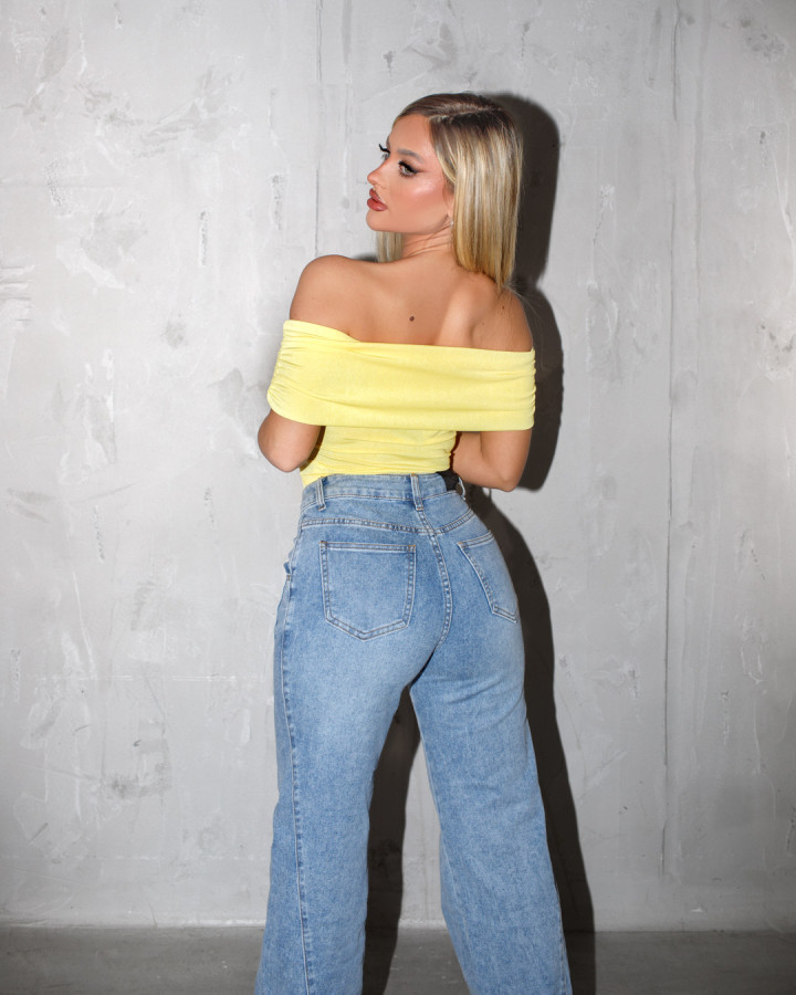 Bodysuit off-shoulder