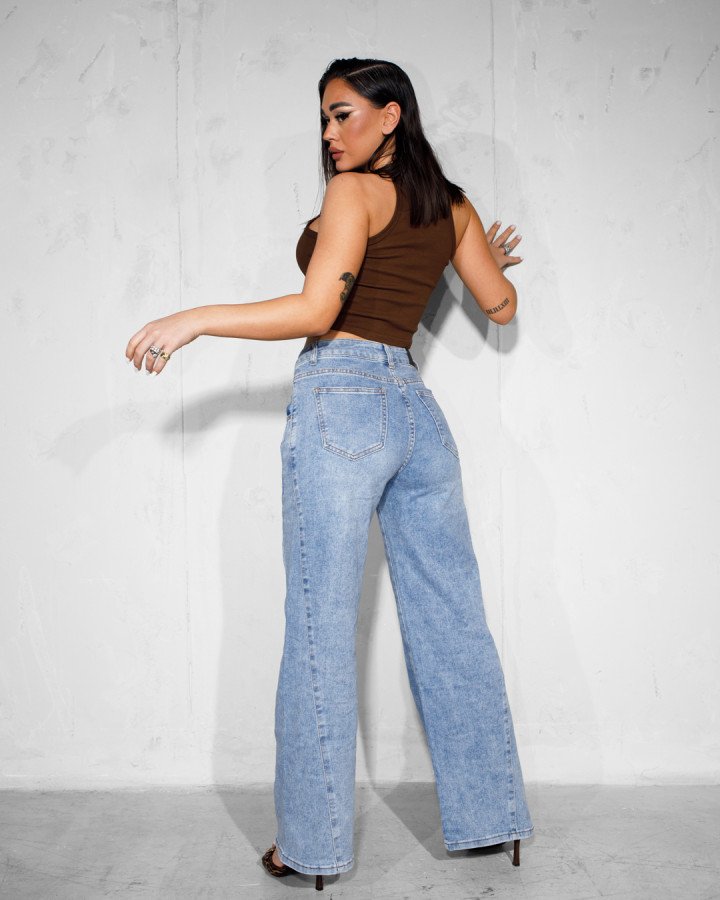 Wide-leg denim