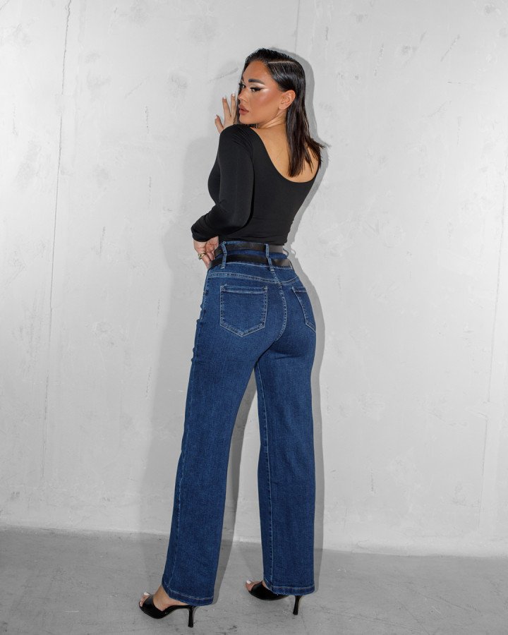 High-waisted straight