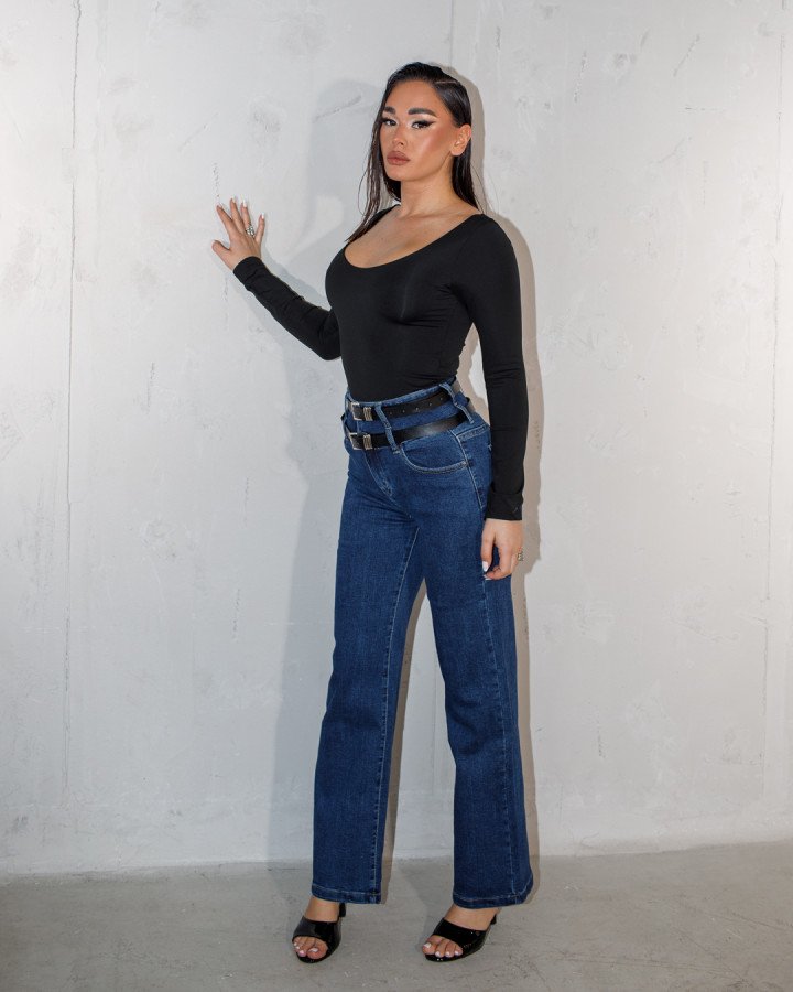 High-waisted straight