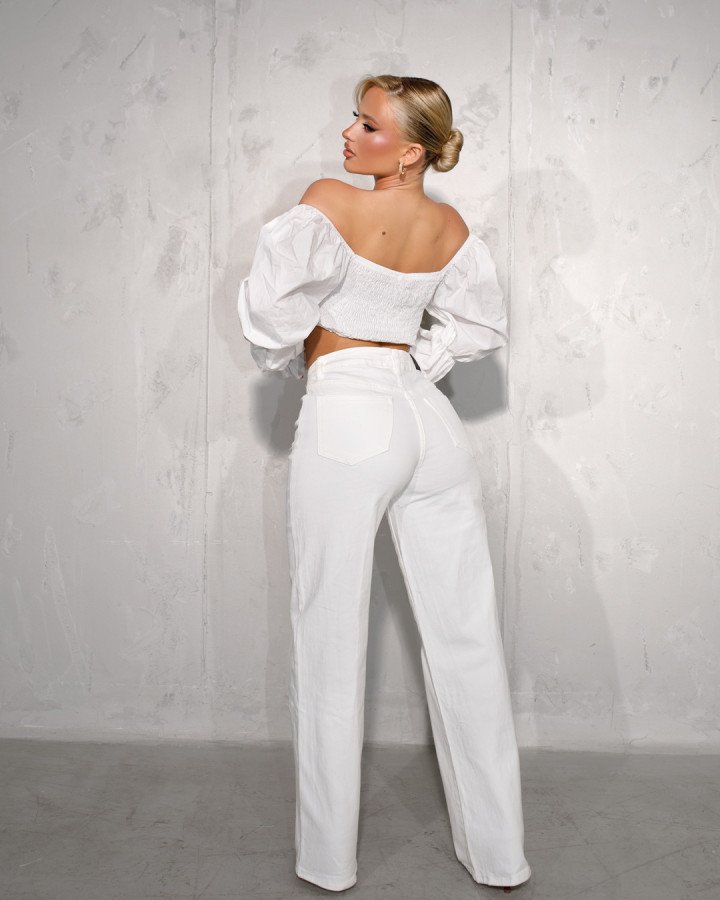 High-waisted straight