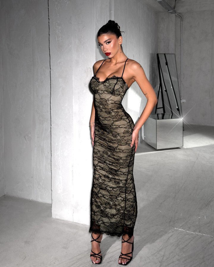 Strapless maxi-dress