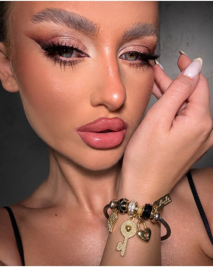 Cuff bracelet
