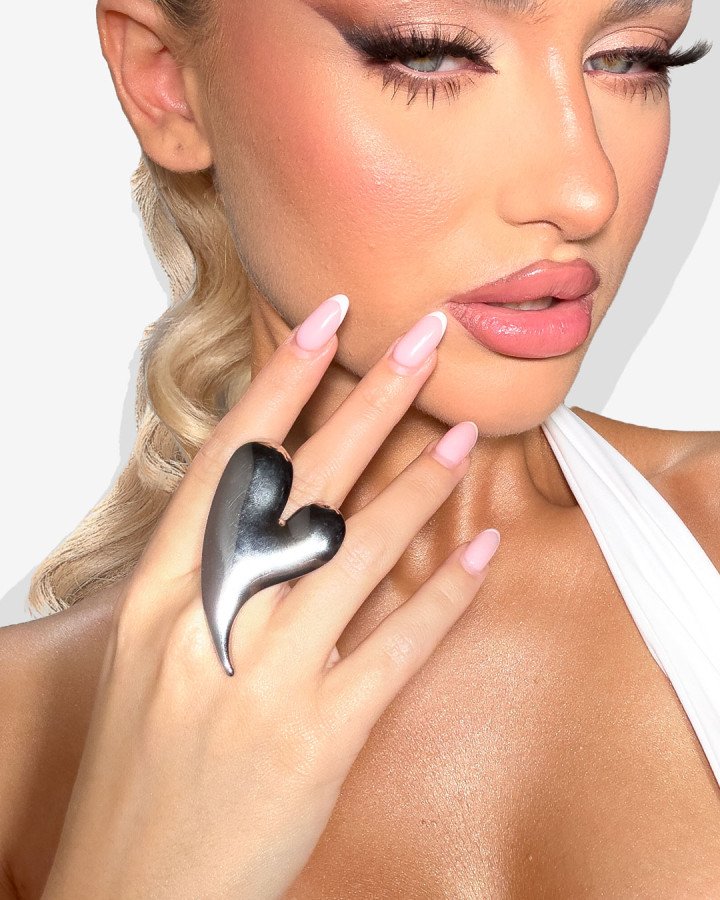 Abstract heart-ring