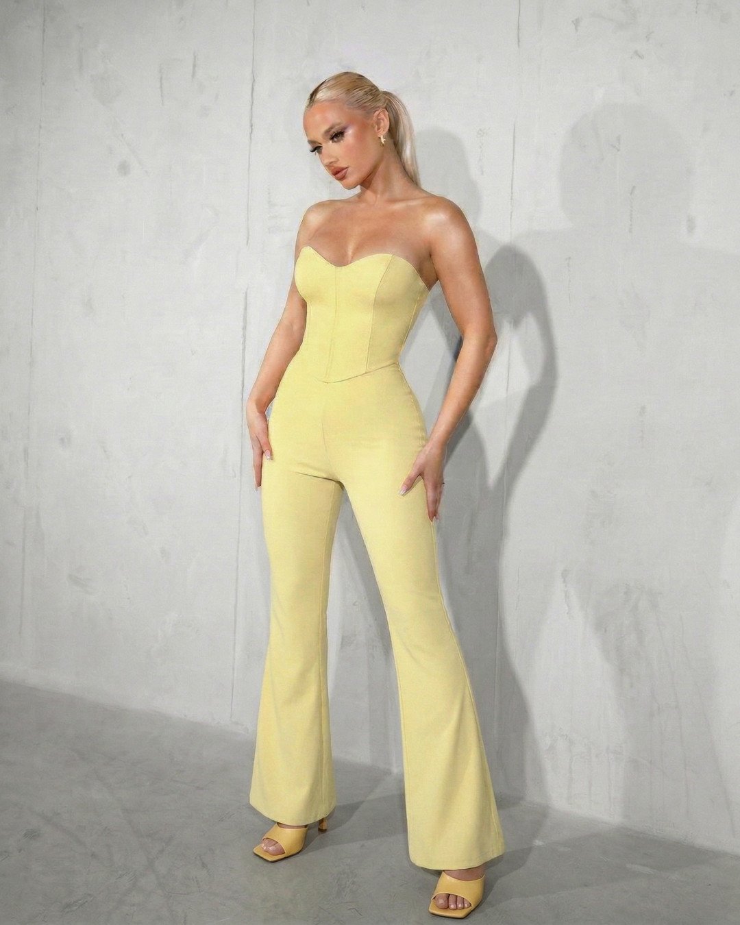 Strapless jumpsuit with lace up back| Yellow