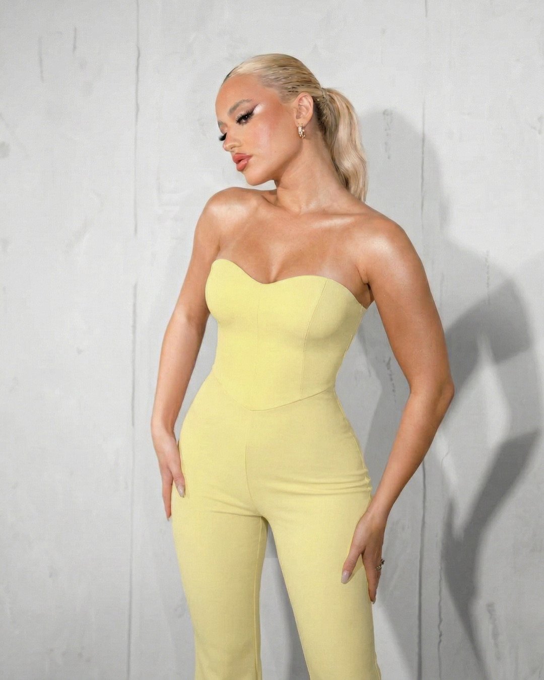 Strapless jumpsuit with lace up back| Yellow