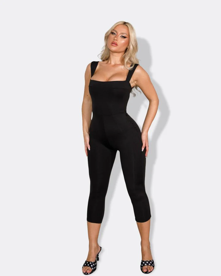 Set 2pcs-lace crop top with lace up and capri pants l Black