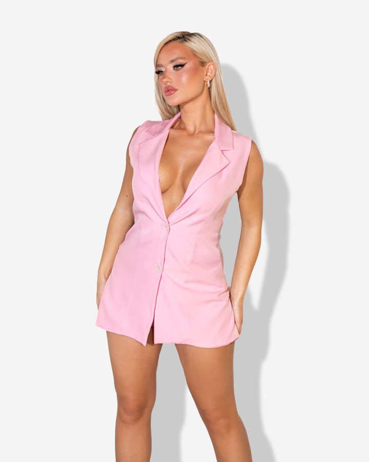 Sleeveless blazer
