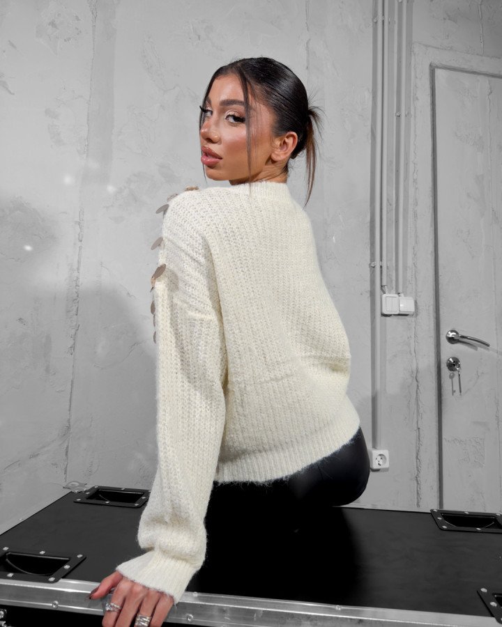 Knitted turtleneck