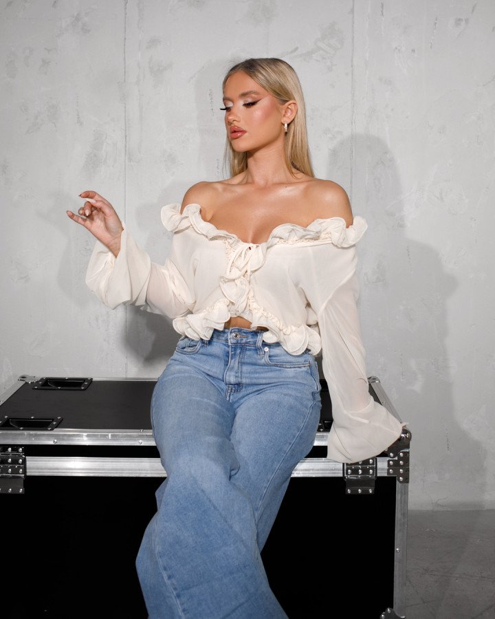Transparent top