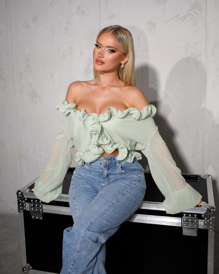 Transparent top