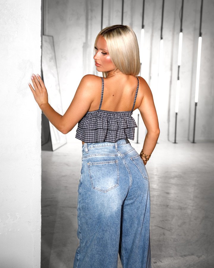Checked ruffle