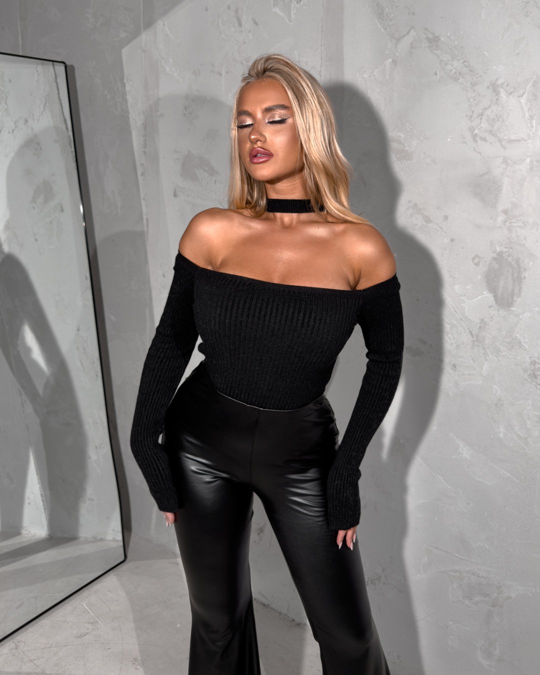 Faux-leather flared-pants high waisted | Black